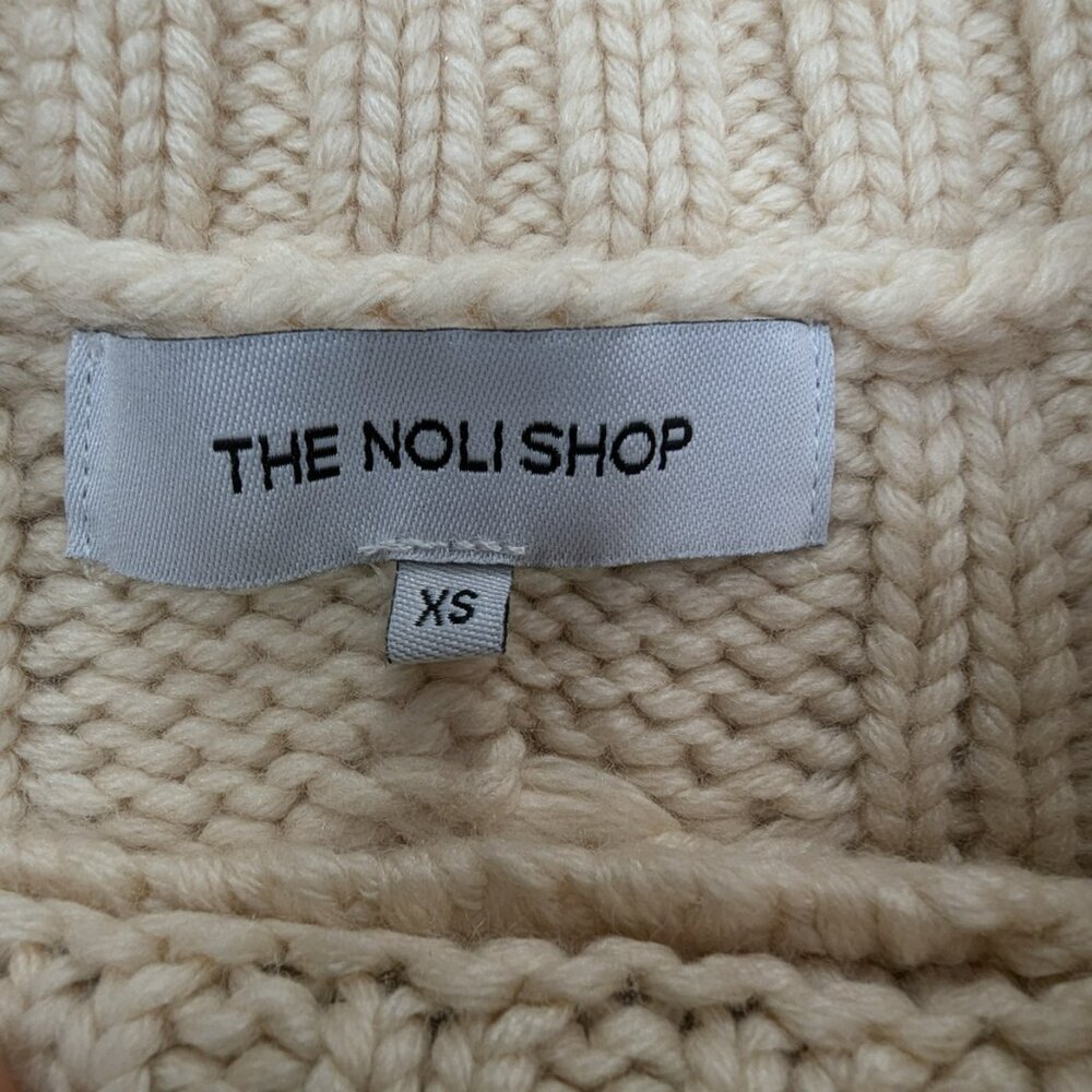 The Nolishop Cropped Cable knit Chunky Women's Sweater - Metalic Gold Size XS - Picture 9 of 10